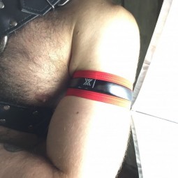 FUTUR Armband - black/red