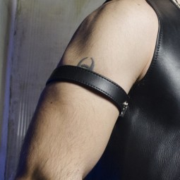 Simple Leather Armband -...
