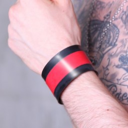 Rubber wristband - red stripe